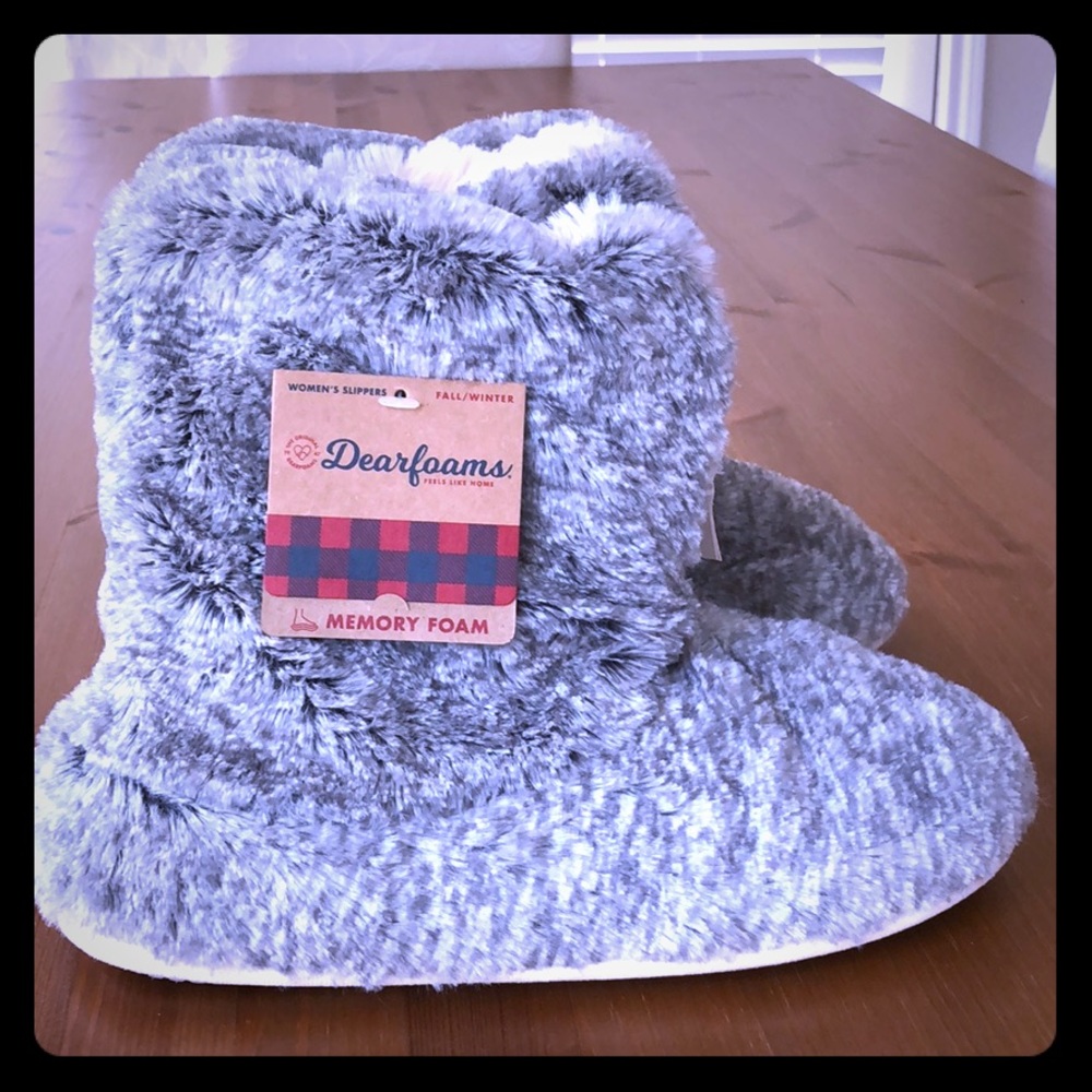 Dear Foams memory foam slippers